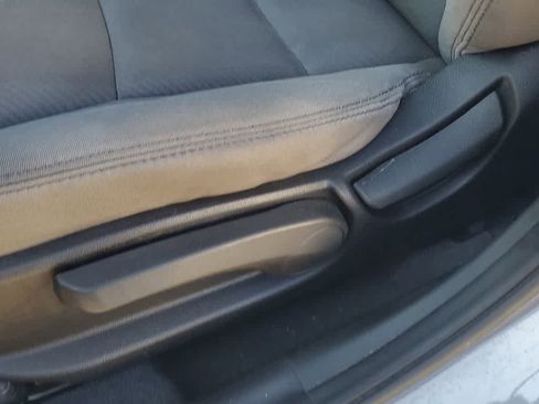 Used 2013 Hyundai Elantra GLS w/ Preferred Pkg image 18