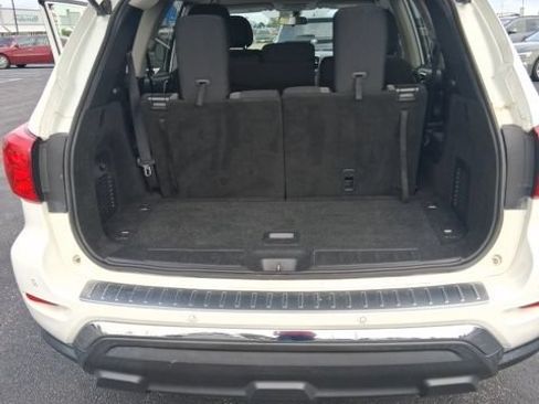 Used 2020 Nissan Pathfinder S FWD image 25