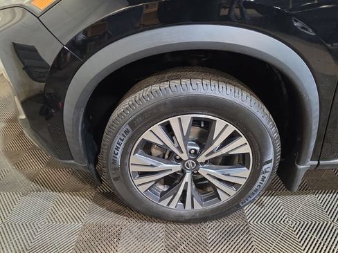 Used 2021 Nissan Rogue SV AWD/4WD image 18