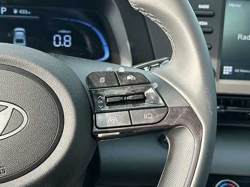 New 2025 Hyundai Elantra Sport image 16