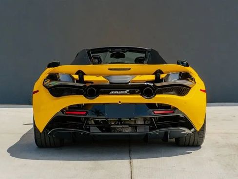 Used 2023 McLaren 720S Spider image 11