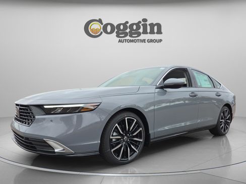 New 2026 Honda Accord Touring image 9