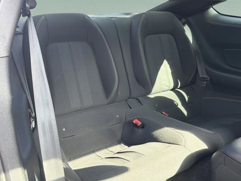 Used 2018 Ford Mustang GT image 40