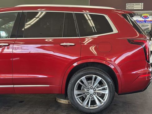 Used 2021 Cadillac XT6 Premium Luxury AWD/4WD image 14