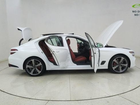 Used 2025 Genesis G70 2.5T image 69