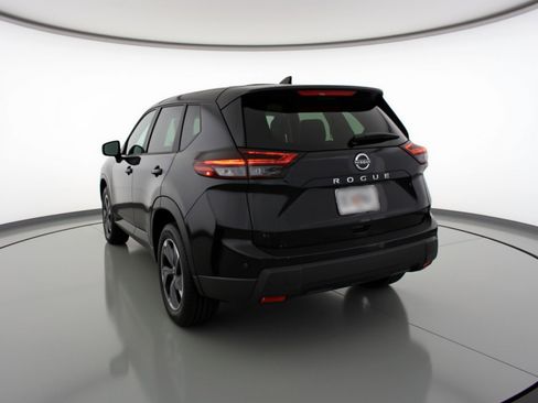 Used 2025 Nissan Rogue SV image 6