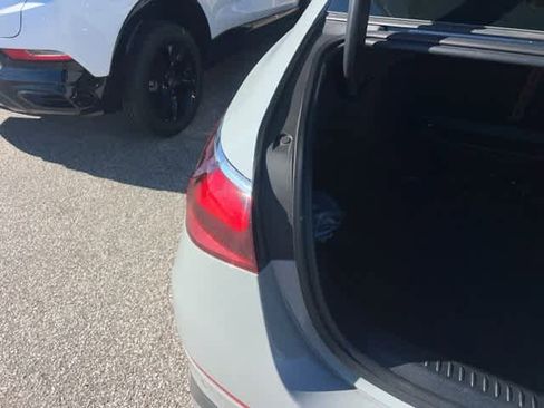 Used 2025 Mercedes-Benz E 350 4MATIC Sedan image 14