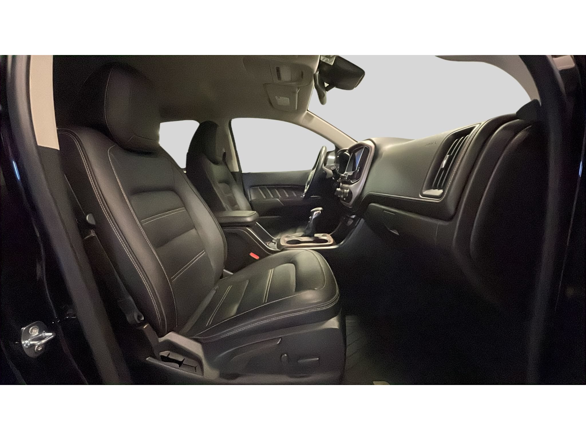 Used 2022 GMC Canyon Denali AWD/4WD image 16