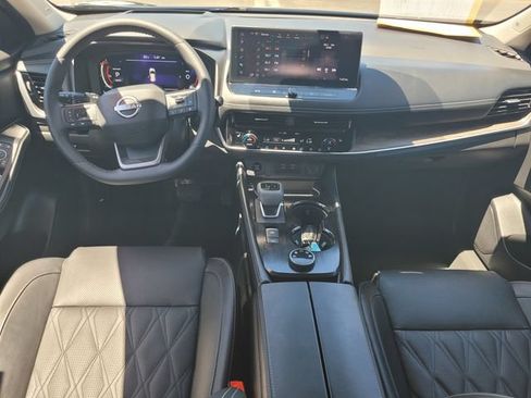 Certified 2026 Nissan Rogue Platinum w/ Platinum Premium Package AWD/4WD image 16