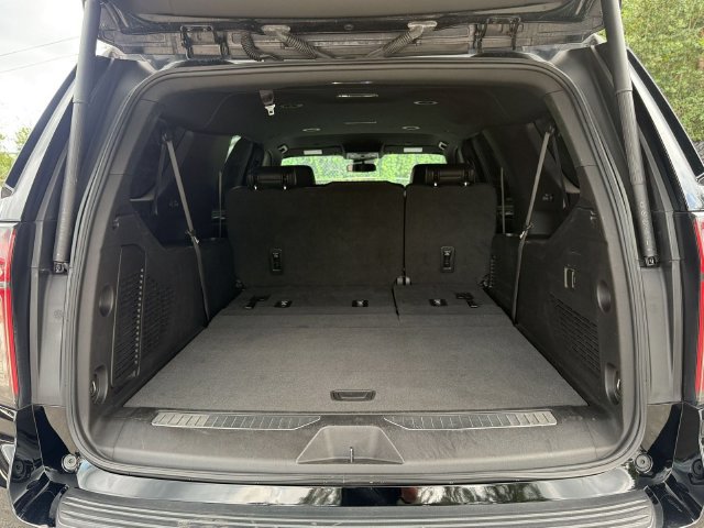 Used 2023 Chevrolet Suburban RST AWD/4WD image 12
