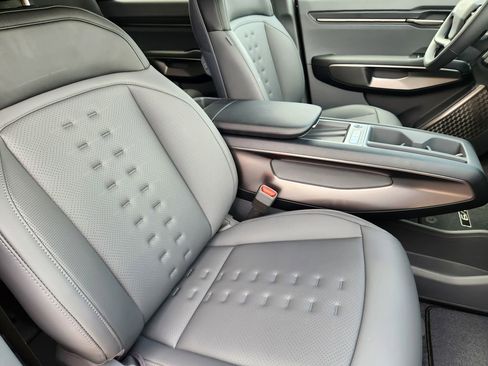 New 2026 Kia EV9 Wind AWD/4WD image 10