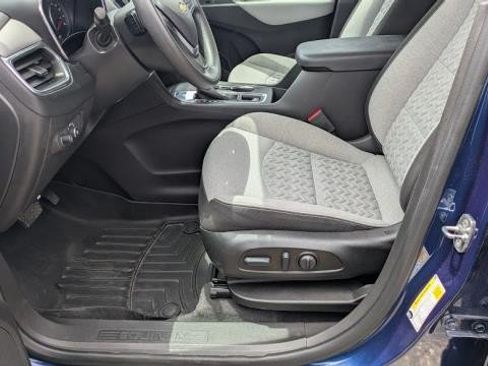 Used 2023 Chevrolet Equinox LT FWD image 16