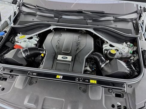 Used 2023 Land Rover Range Rover Long Wheelbase Autobiography image 31