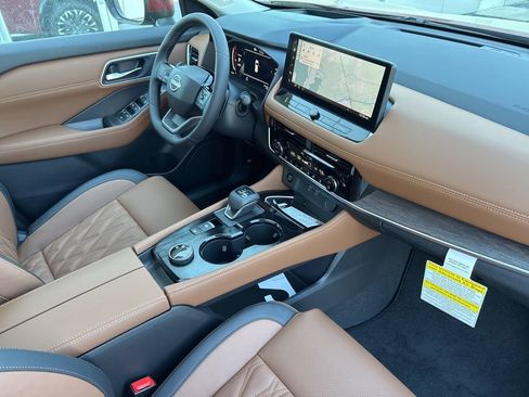 New 2026 Nissan Rogue Platinum AWD/4WD image 22