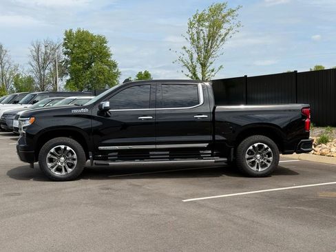 Used 2025 Chevrolet Silverado 1500 High Country w/ Z71 Off-Road Package image 11