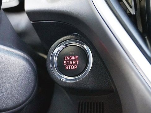 Used 2024 Subaru Crosstrek 2.0i Premium image 28