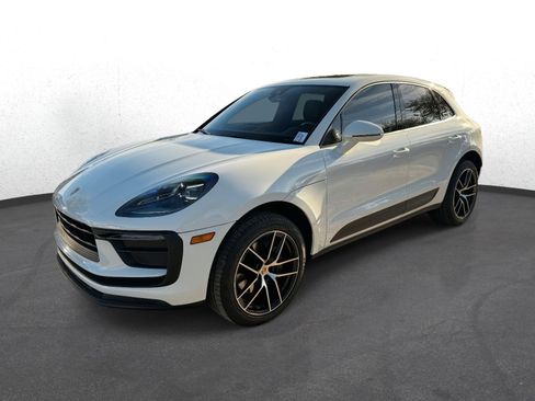 Used 2022 Porsche Macan image 7