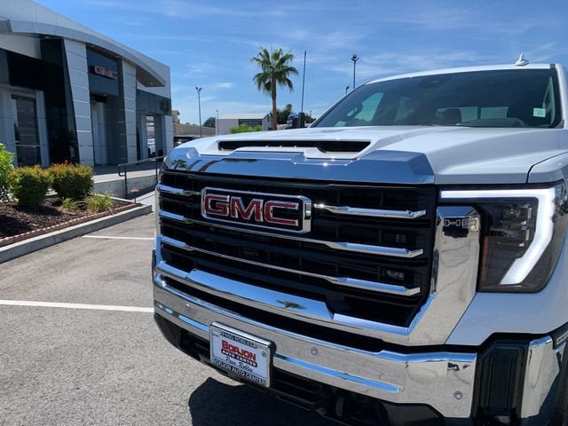 New 2026 GMC Sierra 2500 SLT w/ SLT Convenience Package AWD/4WD image 3