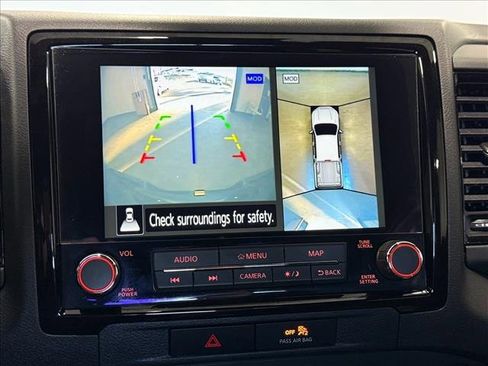 Used 2022 Nissan Frontier PRO-4X image 25