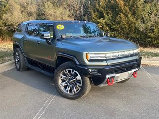 Used 2024 GMC Hummer EV 3X w/ LPO, Illumination Package video 1