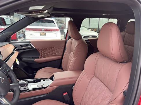 New 2026 Mitsubishi Outlander SEL image 15