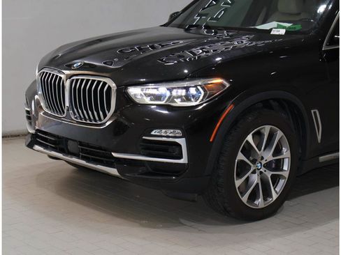 Used 2019 BMW X5 xDrive40i w/ Premium Package AWD/4WD image 2