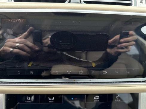 Used 2020 Land Rover Range Rover Long Wheelbase HSE image 25