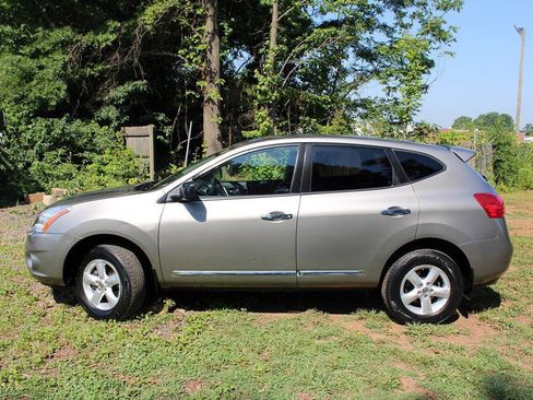 Used 2012 Nissan Rogue S w/ Special Edition Pkg FWD image 12
