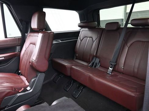 Used 2024 Ford Expedition Limited image 27