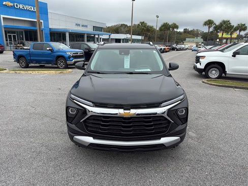 New 2026 Chevrolet TrailBlazer LT w/ Convenience Package image 2