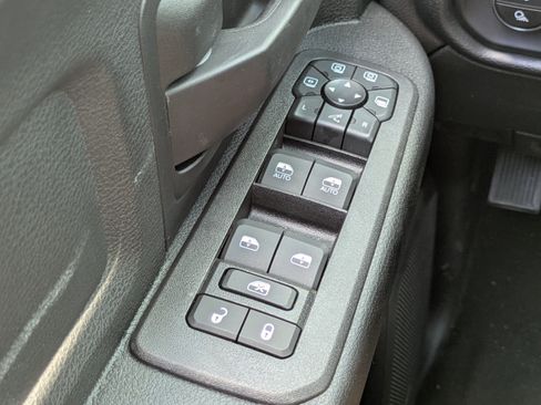 Used 2026 RAM 2500 Warlock AWD/4WD image 18