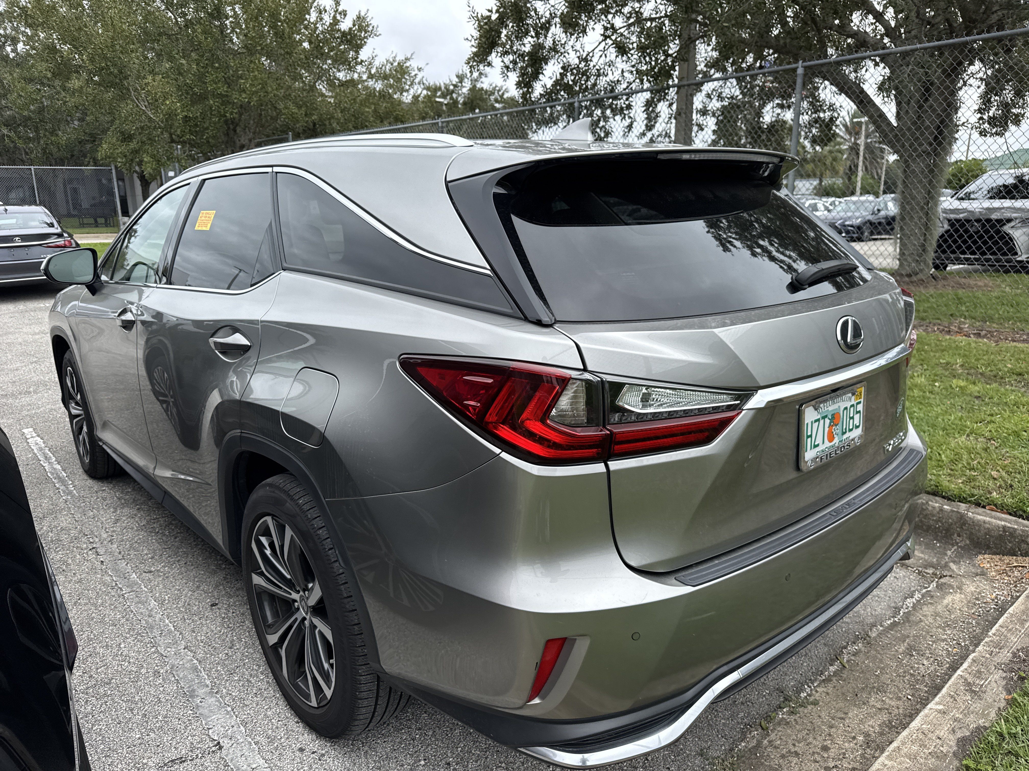 Used 2019 Lexus RX 350L FWD image 3
