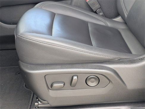 Certified 2025 Chevrolet Tahoe Z71 image 26