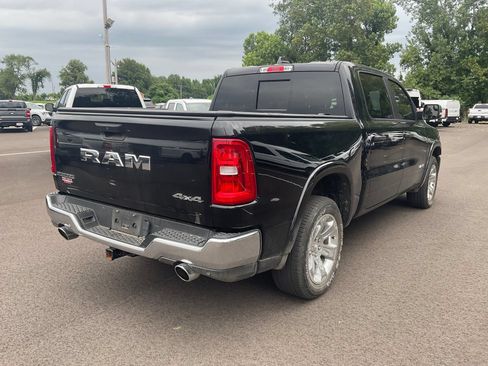 Used 2025 RAM 1500 Big Horn AWD/4WD image 4