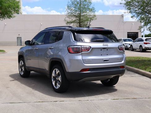 Used 2018 Jeep Compass Limited w/ Safe & Security Group AWD/4WD image 4