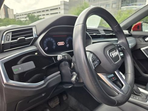 Used 2020 Audi Q3 2.0T Premium w/ Convenience Package AWD/4WD image 10