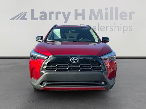 Certified 2026 Toyota Corolla Cross XLE image 8