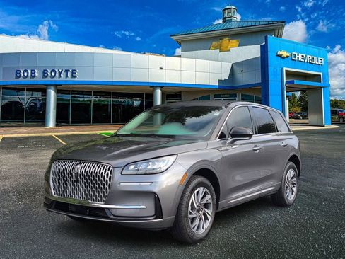 Used 2023 Lincoln Corsair FWD image 8