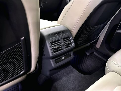 Used 2025 Audi Q5 Premium AWD/4WD image 34