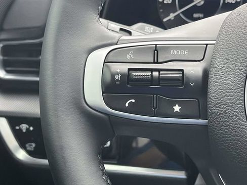 Used 2025 Kia Sportage SX FWD image 28