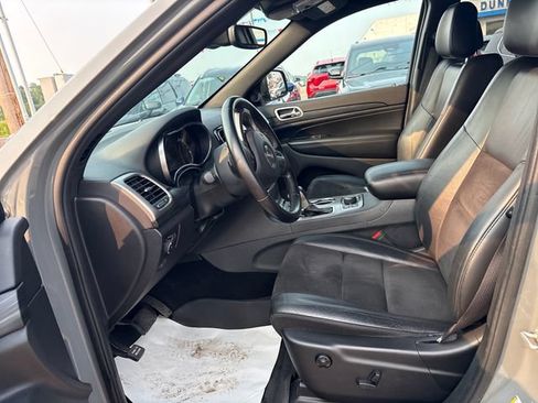 Used 2020 Jeep Grand Cherokee Altitude AWD/4WD image 8