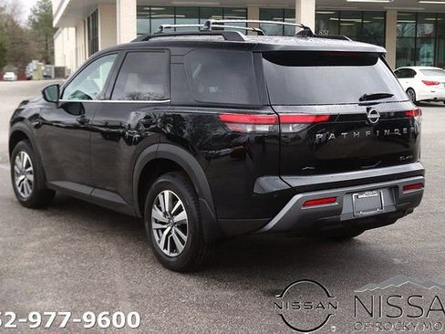 New 2026 Nissan Pathfinder SL AWD/4WD image 5