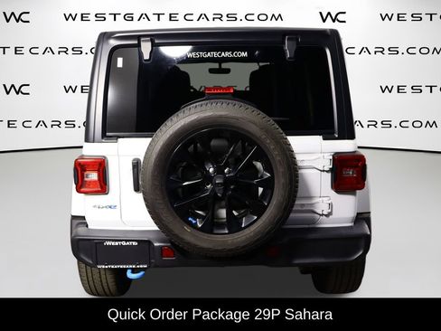 Used 2023 Jeep Wrangler Unlimited Sahara w/ Cold Weather Group AWD/4WD image 4