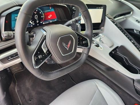 Used 2024 Chevrolet Corvette Stingray w/ Z51 Performance Package image 29