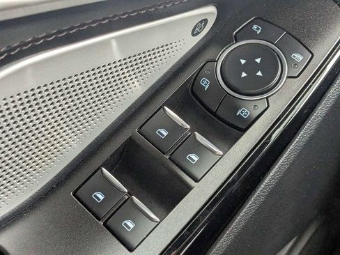 Used 2022 Ford Explorer Platinum w/ Technology Package AWD/4WD image 26