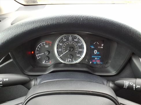 Used 2022 Toyota Corolla LE image 17