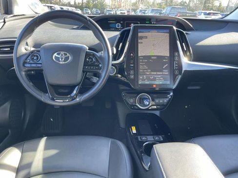 Used 2020 Toyota Prius Prime Limited image 15