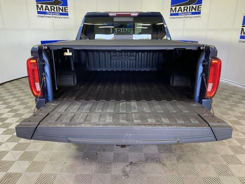 Used 2022 GMC Sierra 1500 SLT w/ SLT Convenience Package AWD/4WD image 32