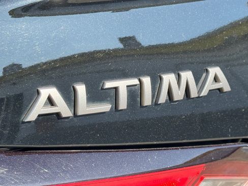 Used 2023 Nissan Altima 2.5 SL AWD/4WD image 14