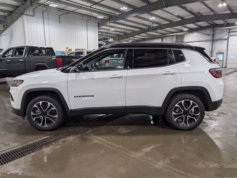 Used 2023 Jeep Compass Limited w/ Sun and Sound Group image 6